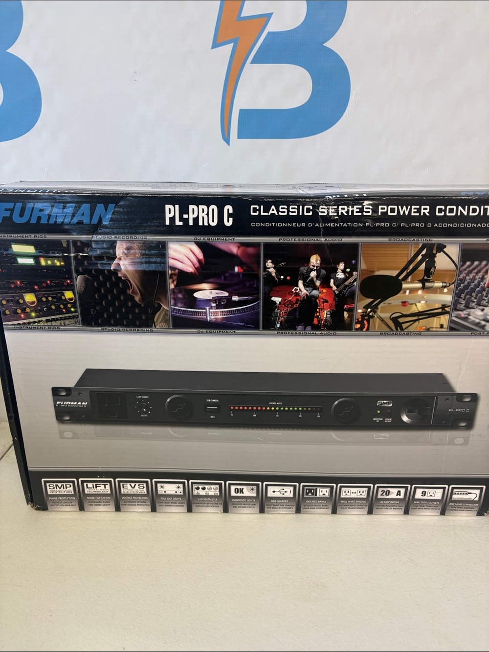 PL-PRO C Classic Series Power Conditioner - Black